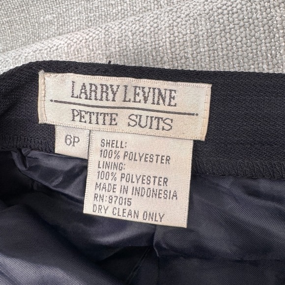 Larry Levine – Size 6P Black Pants - Picture 3 of 4